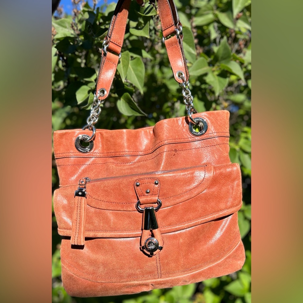 *SOLD* B. MAKOWSKY Leather Shoulder Bag Silver Hardware Chain Detail